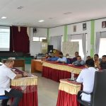 SUASANA RAPAT : Suasana Rapat Verifikasi Kelayakan Wilayah Izin Usaha Pertambangan Batuan dan Wilayah Surat Izin Penambangan Batuan yang dipimpin Leonard S Ampung, Rabu (29/3/2023). (foto:aard)