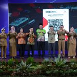 PEMBUKAAN FEKDI : Kepala BI Kalteng, Taufik Saleh bersama unsur lainnya saat menghadiri pembukaan Festival Ekonomi Keuangan Digital Indonesia (FEKDI), di Aula Kantor BI Kalteng, Senin (8/5/2023). (foto:ard)