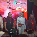 PEMBUKAAN : Gubernur Kalimantan Tengah (Kalteng), H. Sugianto Sabran membuka secara resmi (PORPROV) XII Kalteng Tahun 2023,  di Stadion 29 November Sampit, Kabupaten Kotawaringin Timur, Rabu (26/7/2023) malam. (foto:ist)