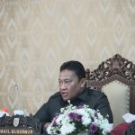 RAPAT PARIPURNA: Wakil Gubernur Kalimantan Tengah (Wagub Kalteng) H. Edy Pratowo menghadiri secara langsung Rapat Paripurna ke-6 Masa Persidangan III Tahun Sidang 2023, di ruang Rapat Gabungan Paripurna DPRD Kalteng, Kamis (2/11/2023). (foto: MMC)