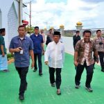 Wakil Ketua I DPRD Provinsi Kalteng, Abdul Razak (tengah) (Foto : Ist)