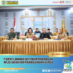 RAKOR : Pj Bupati Lamandau Lilis Suriani mengikuti Rapat Koordinasi (Rakor) Pengendalian Inflasi Daerah Tahun 2024 dan Penanggulangan Kejadian Luar Biasa (KLB) Polio Bersama Menteri Dalam Negeri Tito Karnavian secara virtual, Senin (24/6/2024). (foto:pemkab lamandau)