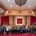 Foto bersama di Aula Rahan, Rektorat Universitas Palangka Raya (Foto : Ist)