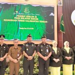 Sekretaris Daerah Kabupaten Lamandau, Muhamad Irwansyah menghadiri acara Pelantikan, Pengambilan Sumpah Janji, dan Serah Terima Jabatan (Sertijab) Jabatan Kepala Kejaksaan Negeri (Kajari) Lamandau, Senin (8/7/2024) di Aula Kejaksaan Tinggi Kalimantan Tengah, Palangka Raya.