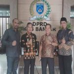 Komisi IV DPRD Kabupaten Kapuas melakukan foto bersama usai kunker ke DPRD Kabupaten Banjar di Martapura, Kalsel (Foto : Ist)