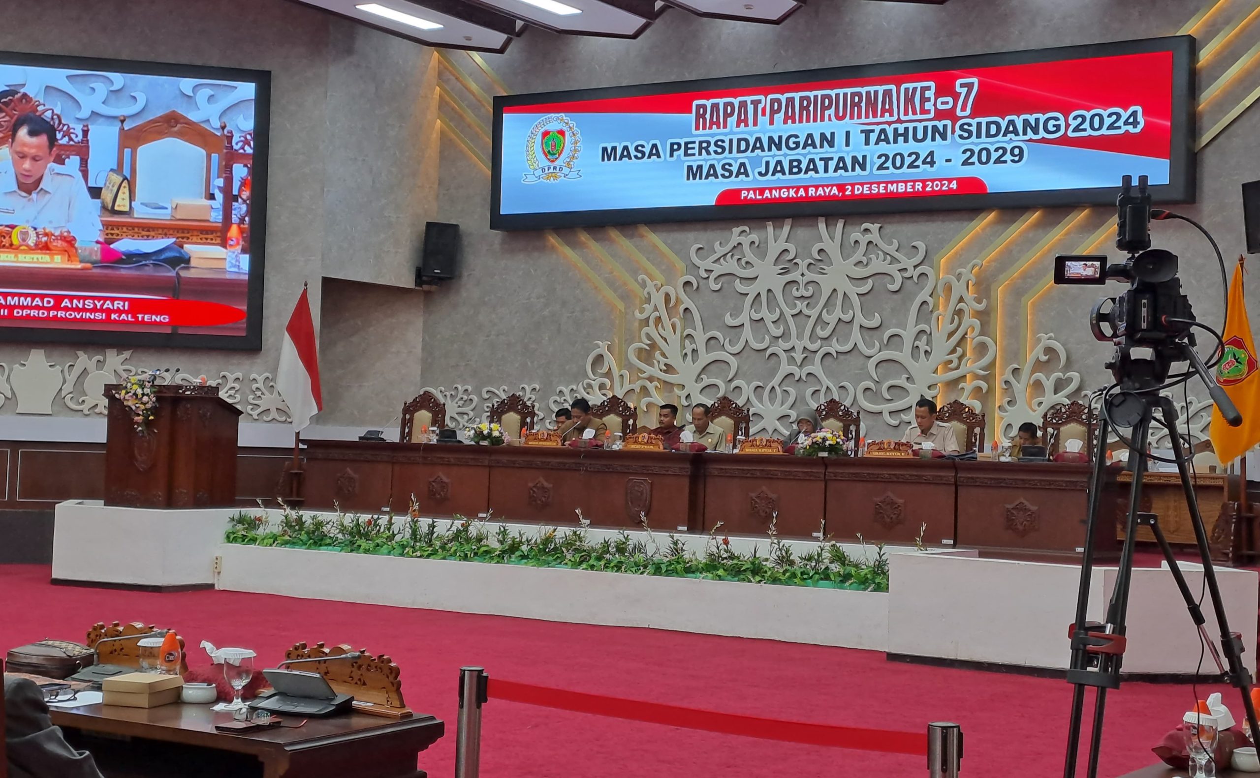 Rapat Paripurna ke-7 Masa Persidangan I Tahun Sidang 2024 di Ruang Paripurna DPRD Kalteng (Foto : Nopri)